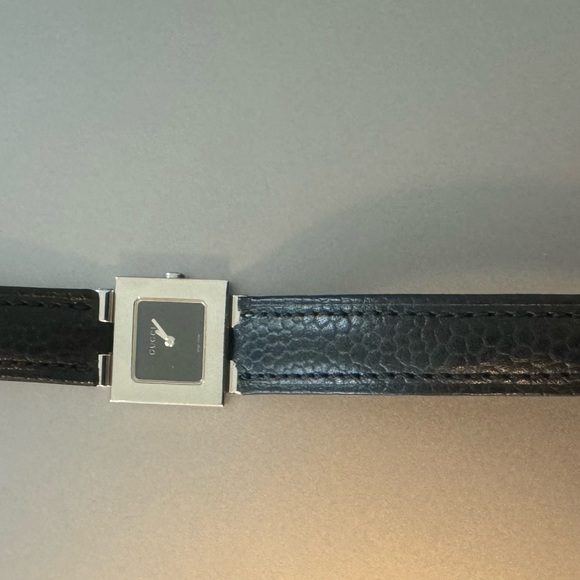 Authentic rare Gucci Damen 600l quartz ladies watch - Picture 5 of 5